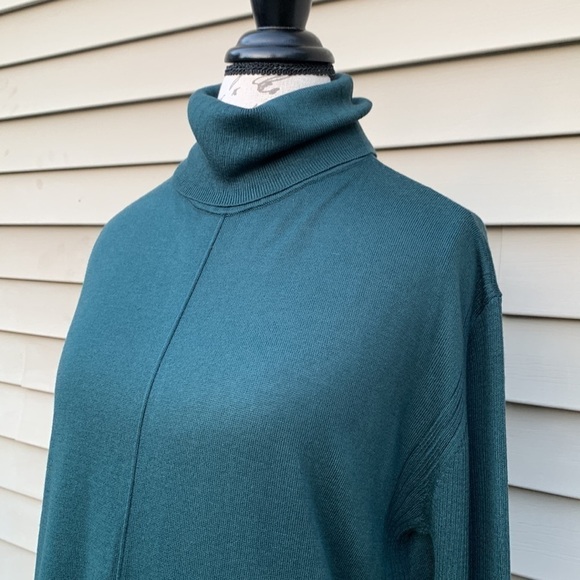 APT. 9® Women’s Ribbed Side Panel Turtleneck Sweater - Knight Green - Picture 9 of 13